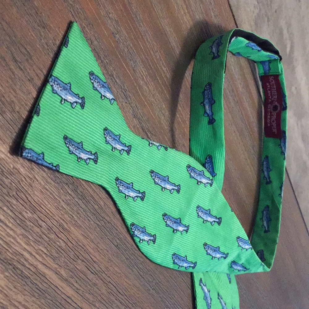 Southern Proper bow tie
